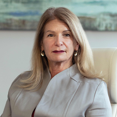 Dr. Laura Lindenfield